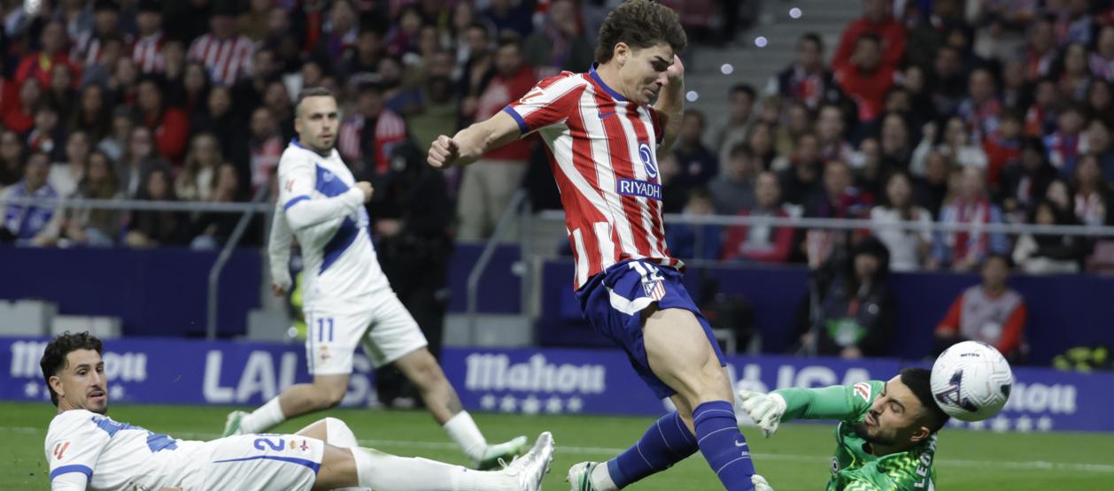 Momento del gol de Julián Álvarez.