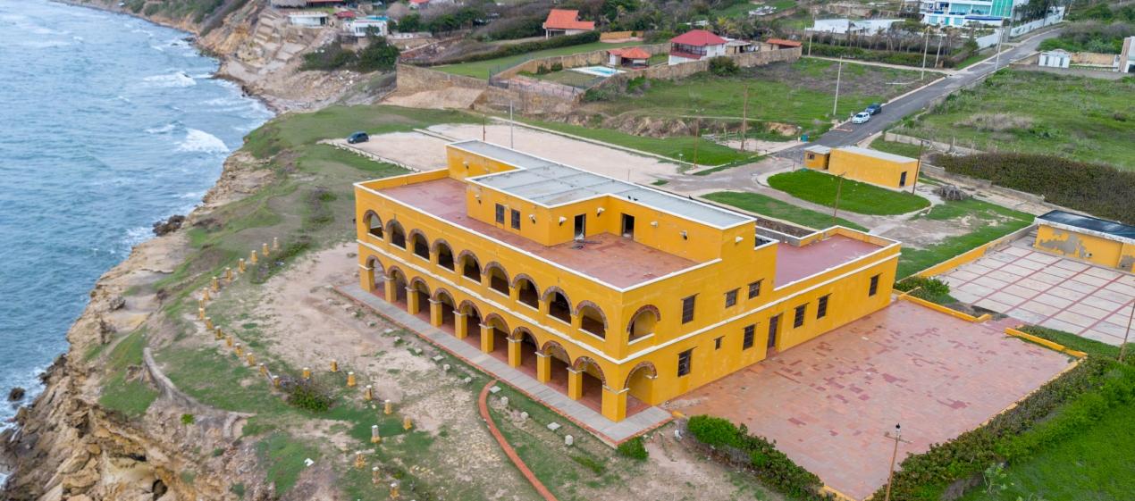 Panorámica del Castillo de Salgar. 