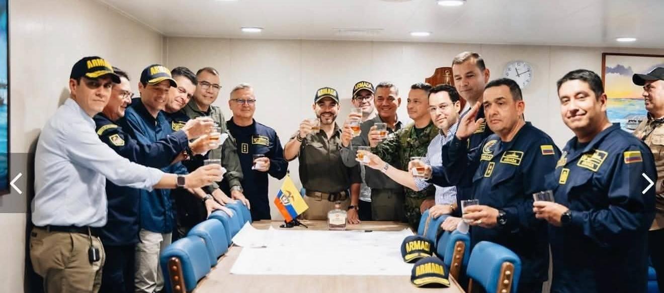 Foto del brindis.