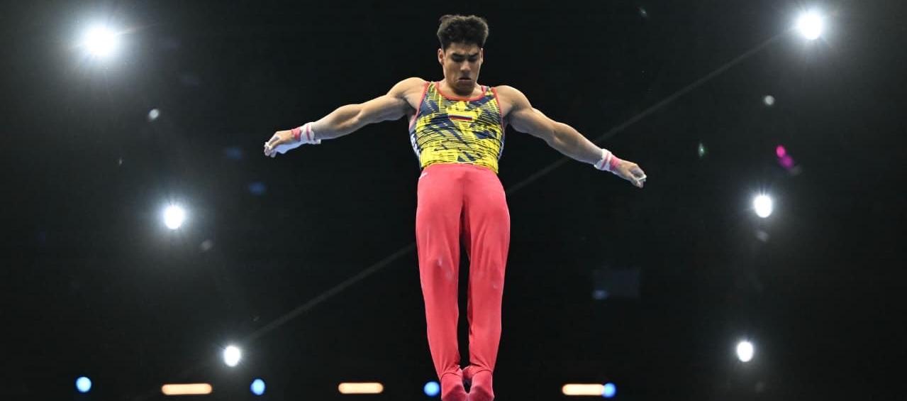 El gimnasta colombiano Ángel Barajas.