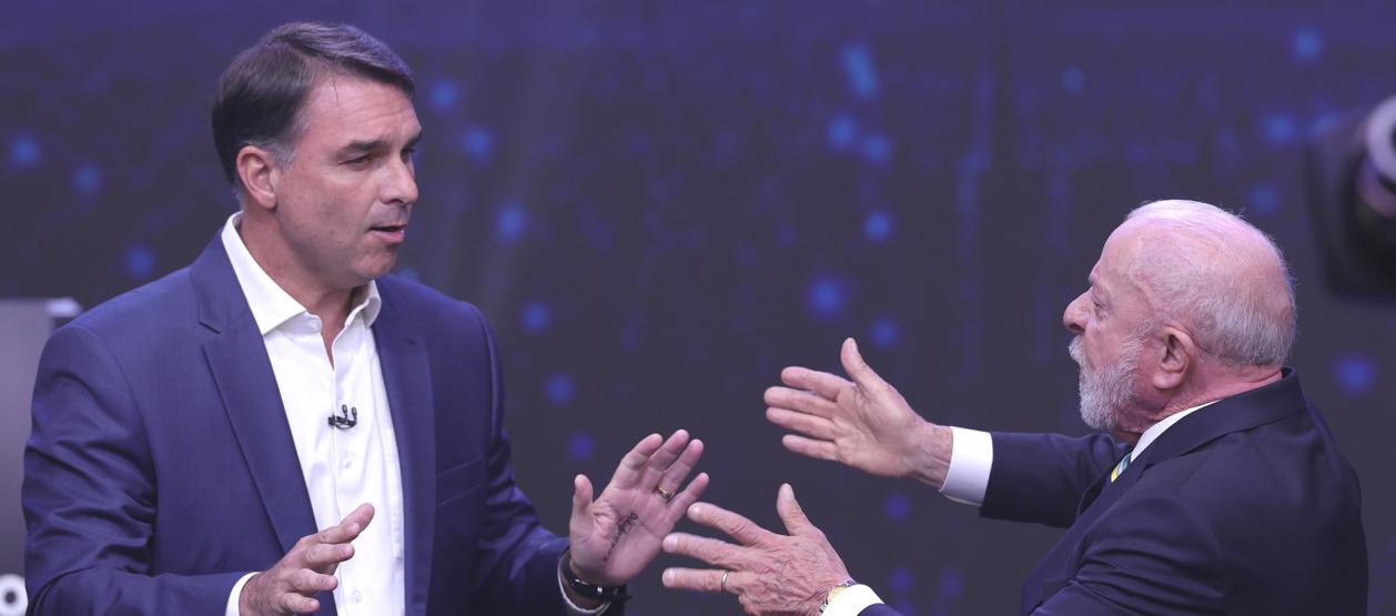 Flávio Bolsonaro y Luiz Inácio Lula da Silva.