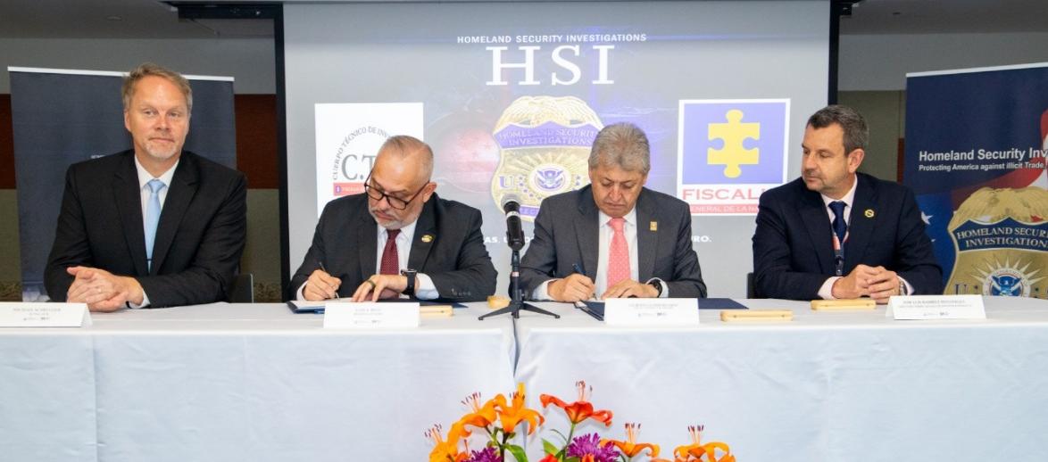 Firma de este memorando de entendimiento entre la agencia de Investigaciones de Seguridad Nacional y el CTI de la Fiscalía.