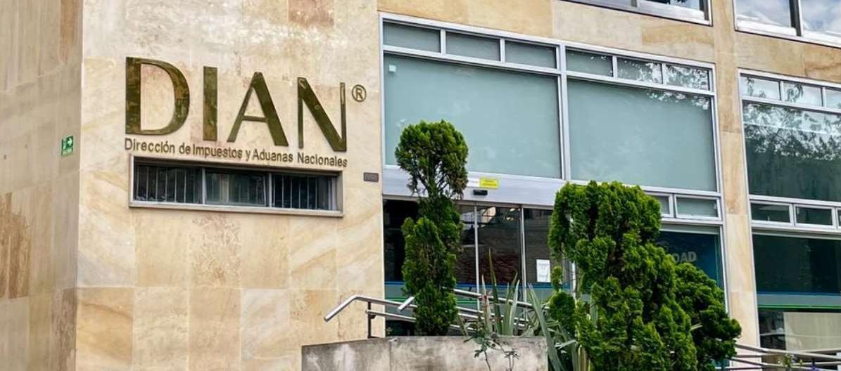 Fachada de la Dian