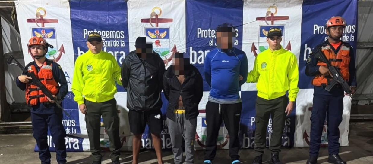 La droga incautada y los capturados.