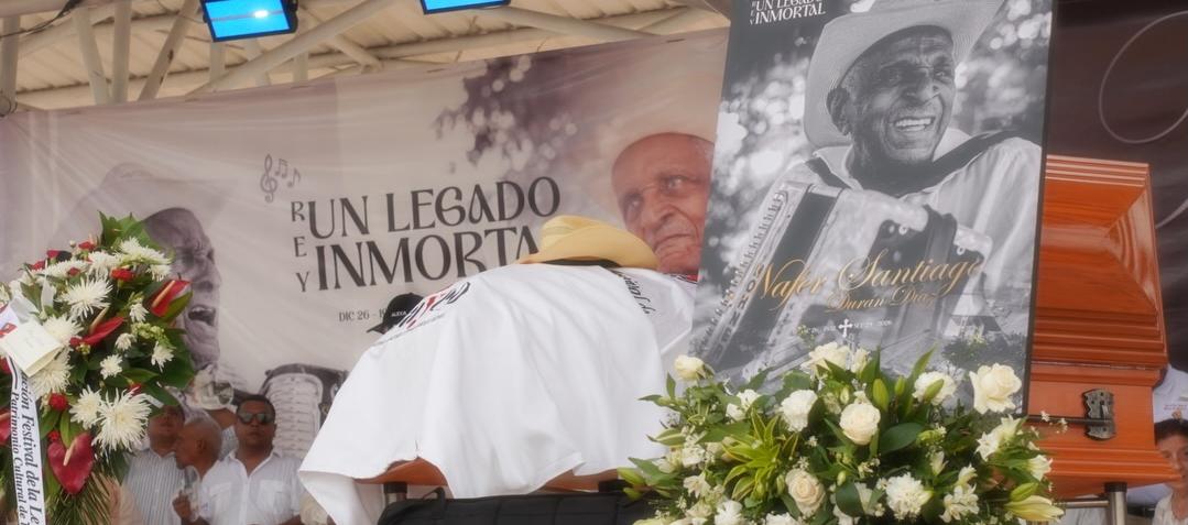 Durán Díaz se coronó como Rey Vallenato 1976 y su despedida fue en El Paso, Cesar.