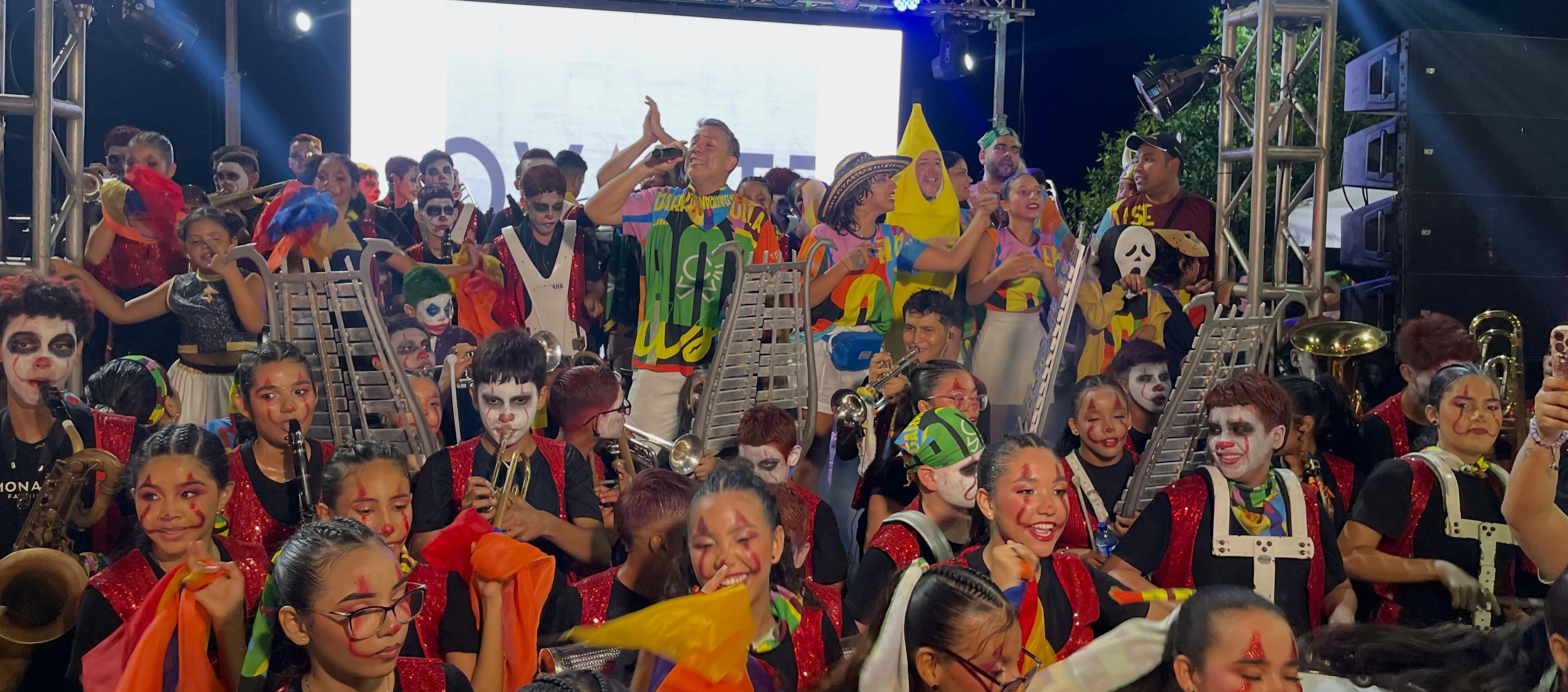 El desfile contará con propuestas musicales y dancísticas.