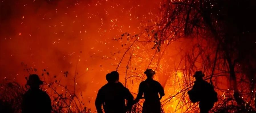 Imagen de un incendio forestal en el departamento del Tolima.