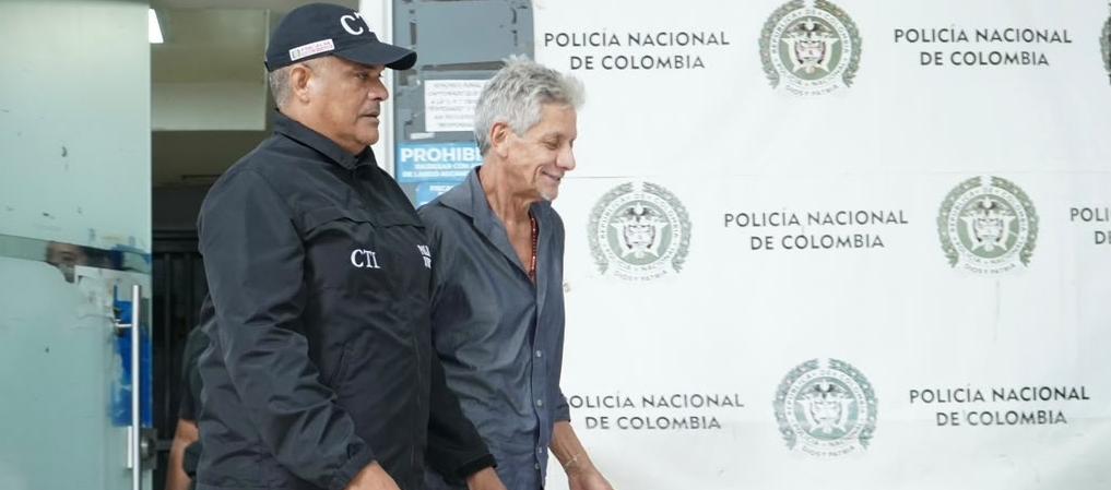 Juan Fernando Álvarez Torres luego de haber sido capturado y conducido a la URI de la Fiscalía. 