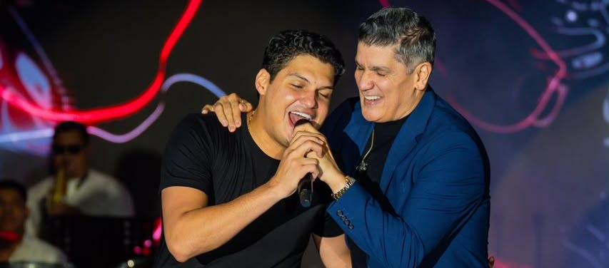 Los cantantes Elder Dayán y Eddy Herrera.