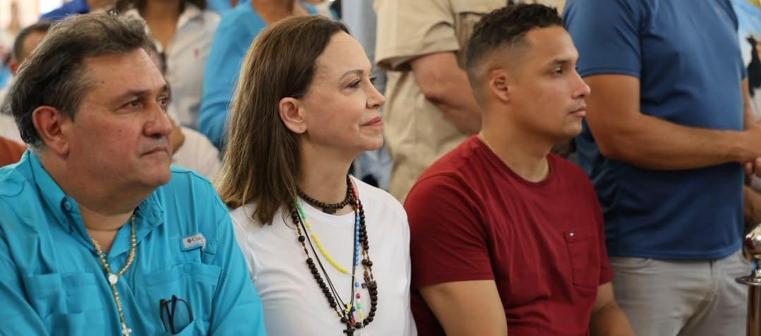 La líder opositora venezolana y Premio Nobel de Paz 2025, María Corina Machado, en una misa realizada en Venezuela este domingo.