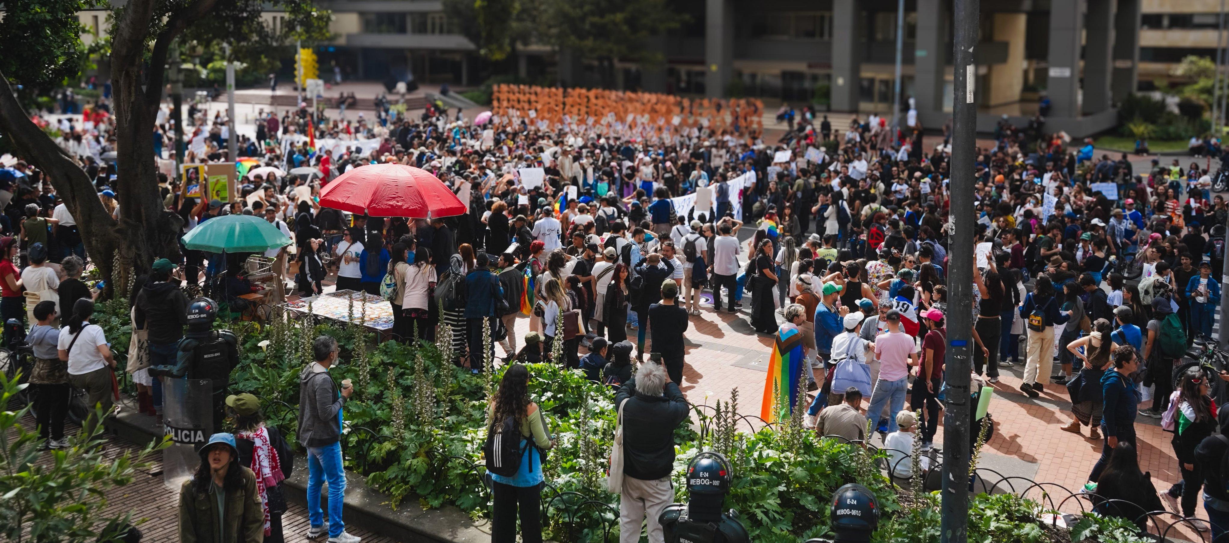 Manifestación frente al Museo Nacional