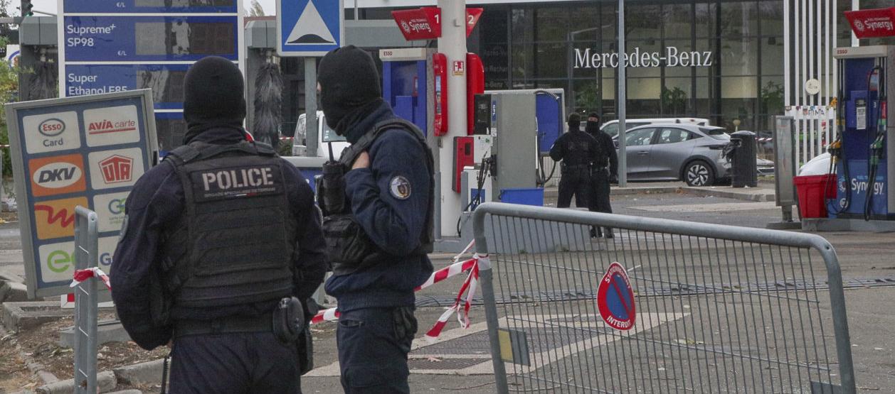 Estación de servicio en Trappes, al suroeste de París.