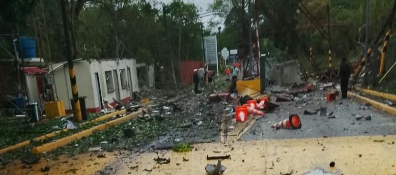 Así quedó el peaje después del atentado.