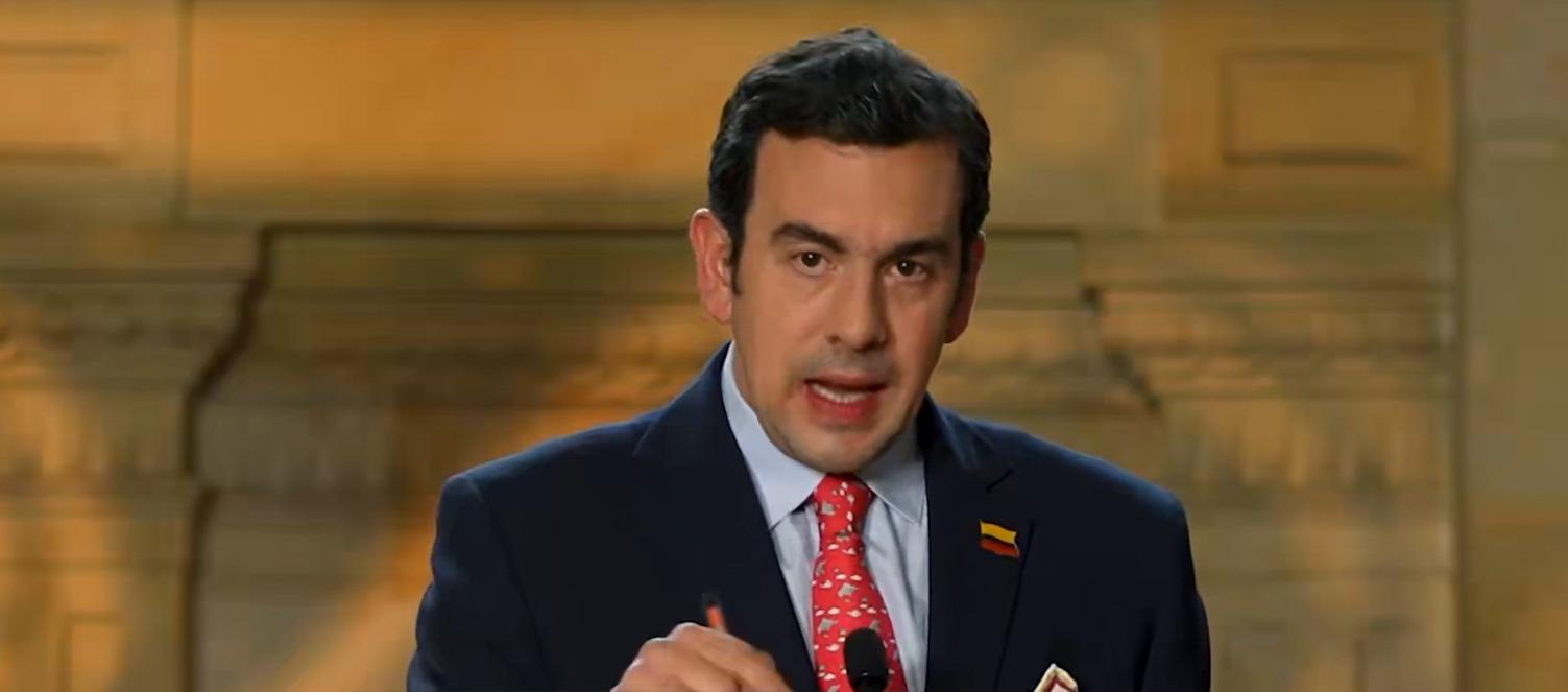 Rodrigo Lara, ministro del Interior.