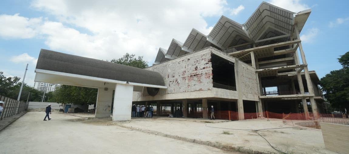 Teatro Amira de la Rosa.