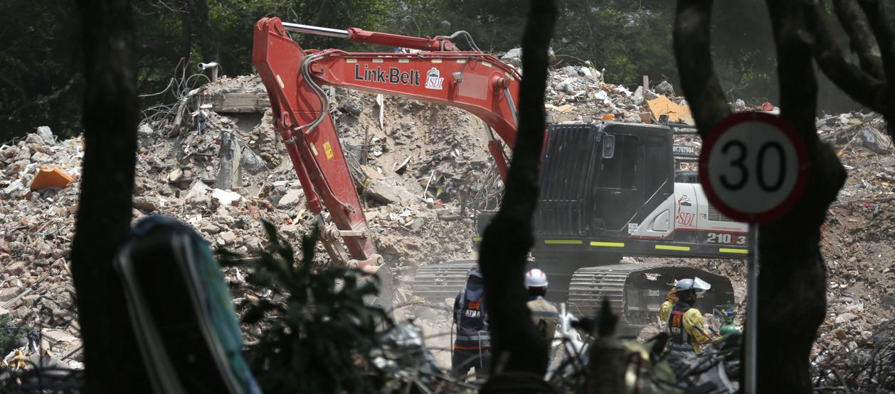 Proceso de demolición de 36 de los 60 edificios afectados en Cali.