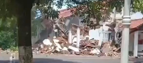 Una casa destruida.
