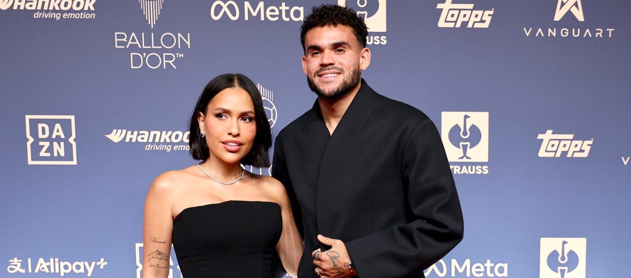 Luis Díaz y su esposa Gera Ponce en la ceremonia de entrega del Balón de Oro.