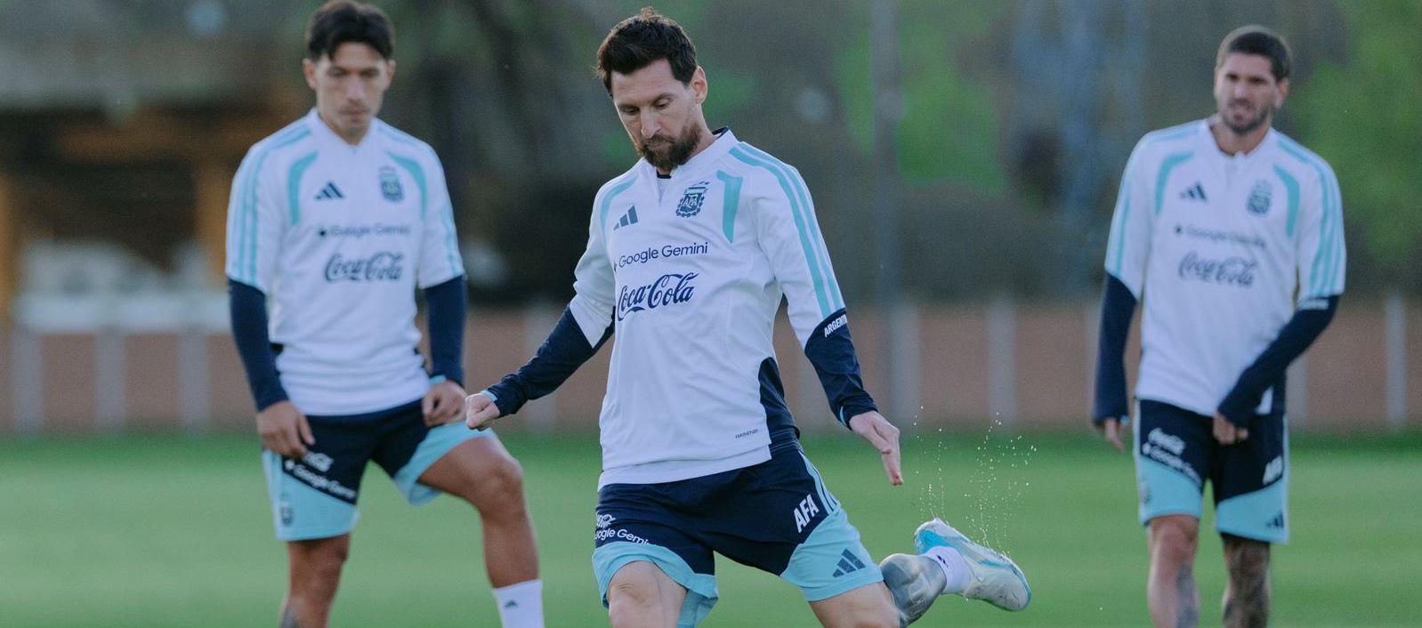 Lionel Messi durante un entrenamiento con la selección Argentina.