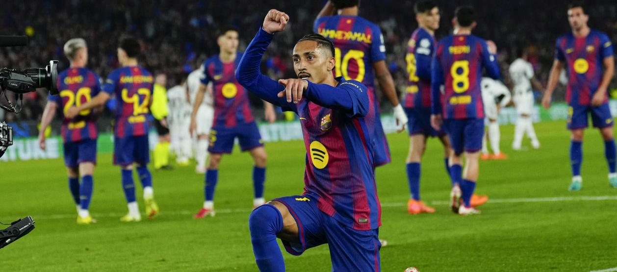 Raphinha es el máximo goleador de la liga española con 12 tantos.