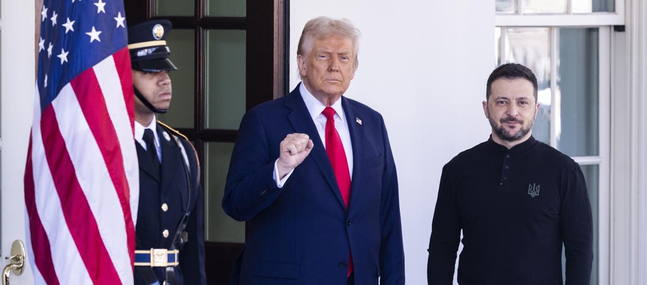 Donald Trump con Volodímir Zelenski, presidente de Ucrania. 
