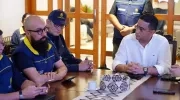 El director de la UNGRD, Carlos Carrillo, y el gobernador de La Guajira, Jairo Aguilar.