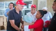 Entrega de ayudas humanitarias en Candelaria.