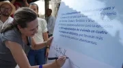 Ministra de Vivienda, Helga Rivas, durante la firma del convenio.