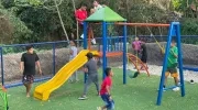 Los niños ya disfrutan del parque.