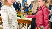 Liliana Borrero y Ana Lucía Pineda, primera gestora del Atlántico y primera dama de la Nación entrante. 