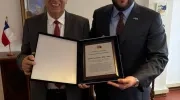 Juan José Amar Amar junto a Patricio Imbert Puelma, cónsul general de Chile en Bogotá.
