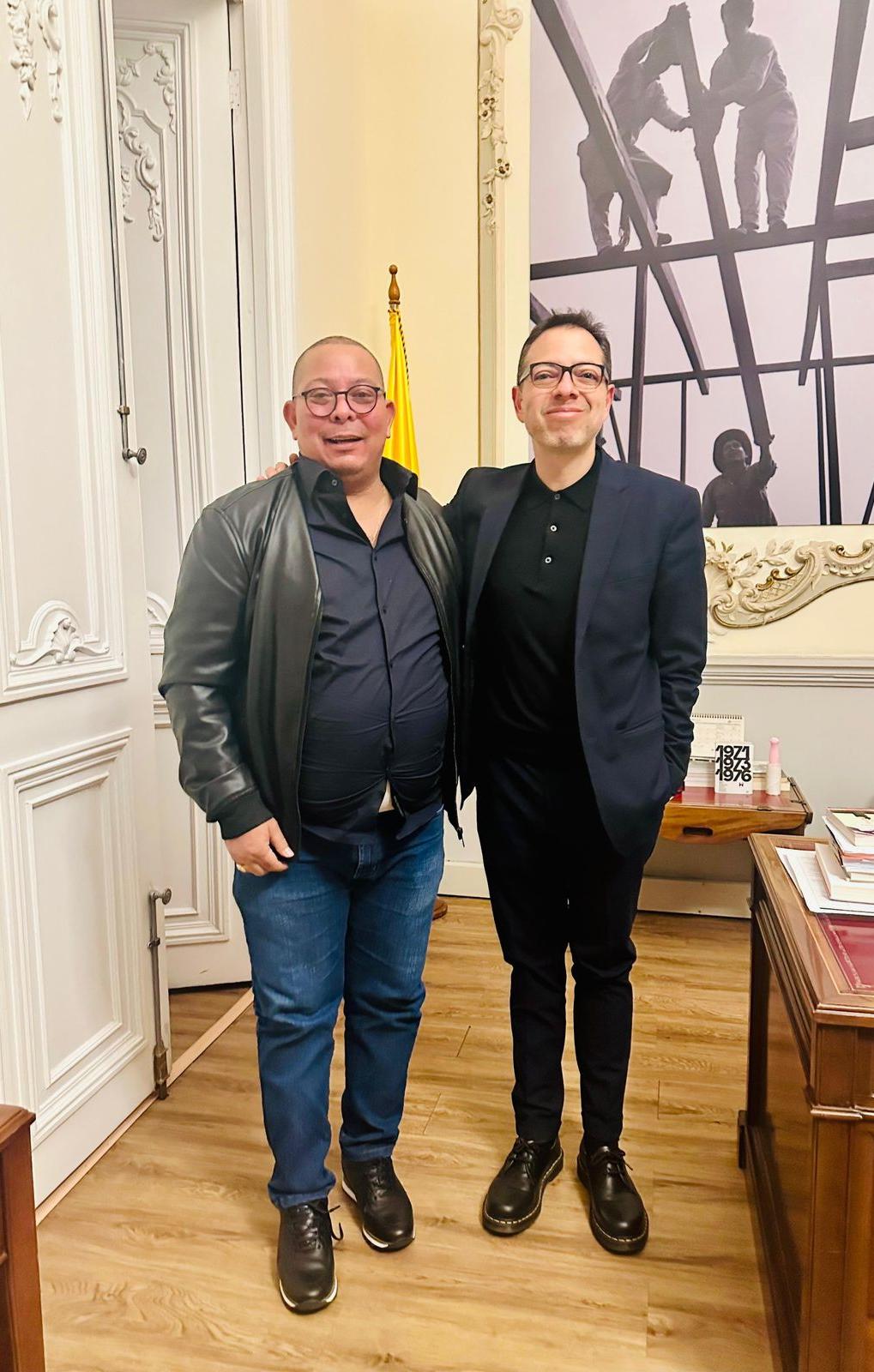 Juan Ospino, secretario de Cultura y Patrimonio junto al ministro  Cultura, Juan David Correa. 