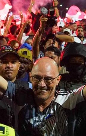 Alfredo Arias en la celebración de la undécima estrella.