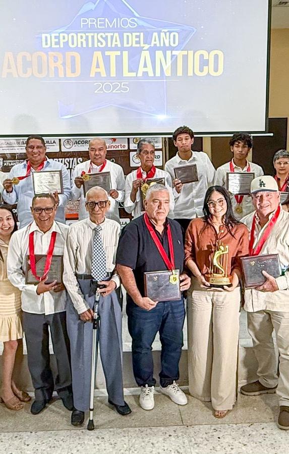 Grupo de ganadores del Deportista del Año Acord Atlántico 2025.