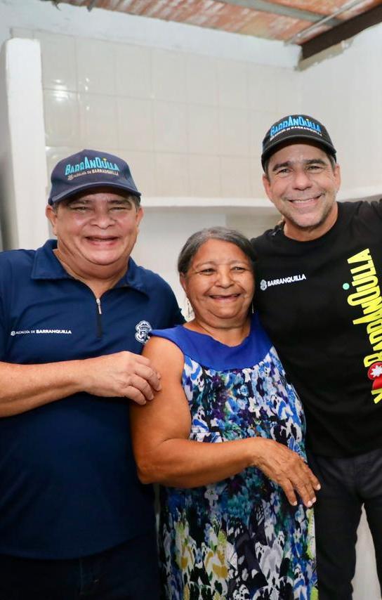 Alcalde Char durante la entrega de los mejoramientos de vivienda. 