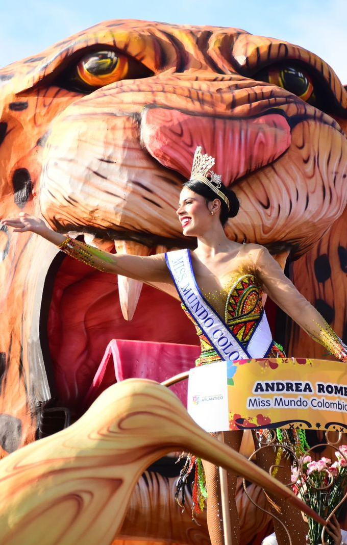 Carroza 'Artesanías del Atlántico'.