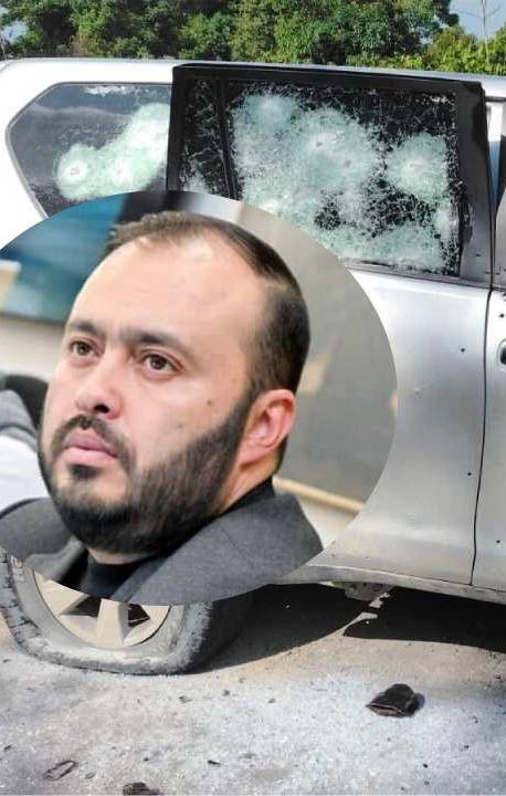 Así quedó la camioneta después del atentado.