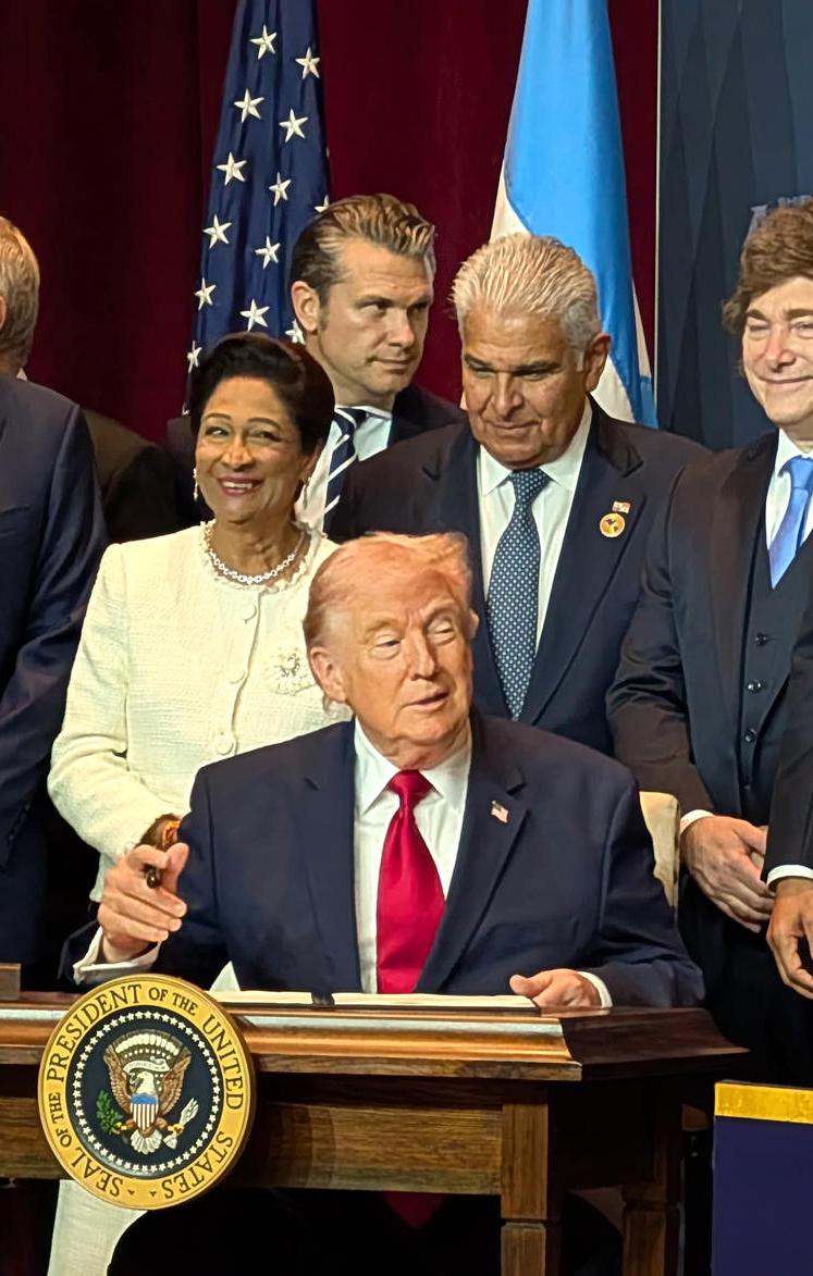 El presidente de Estados Unidos, Donald Trump (c), habla junto a mandatarios latinoamericanos.