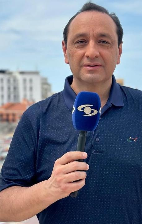 Los periodistas Ricardo Orrego y Jorge Alfredo Vargas.