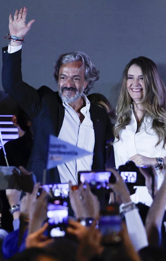 Juan Daniel Oviedo y Paloma Valencia.