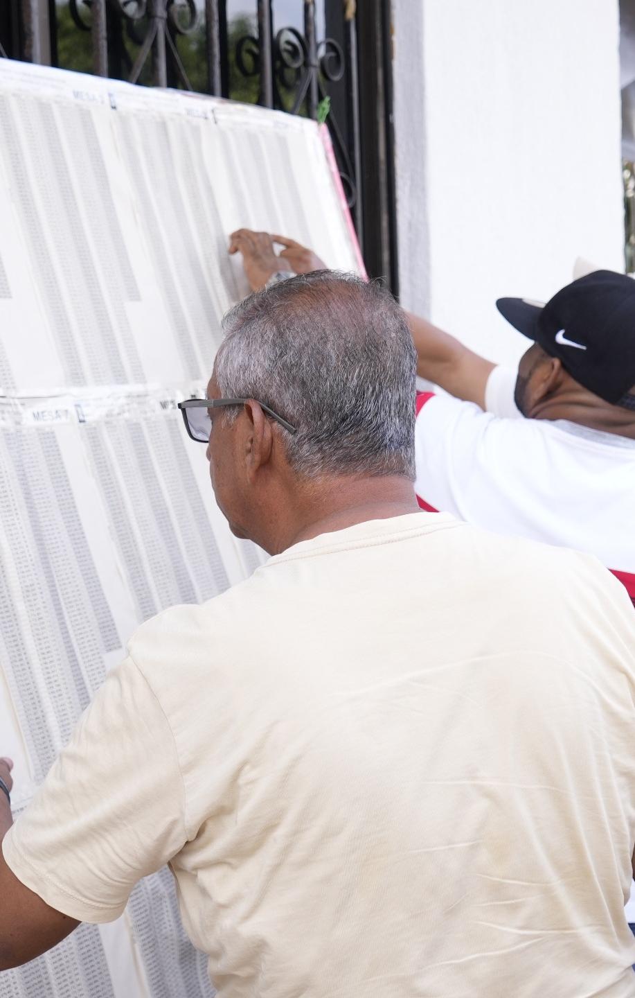 Puesto de votación en la Escuela Normal Superior del Distrito de Barranquilla