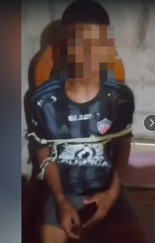 El menor asesinado durante el video que circula en redes sociales.