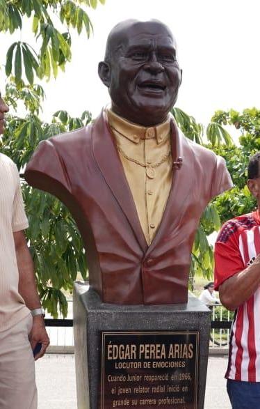 En 2024, fue develado el busto de Édgar Perea en la Ventana de Campeones con la presencia de varios de sus hijos. 