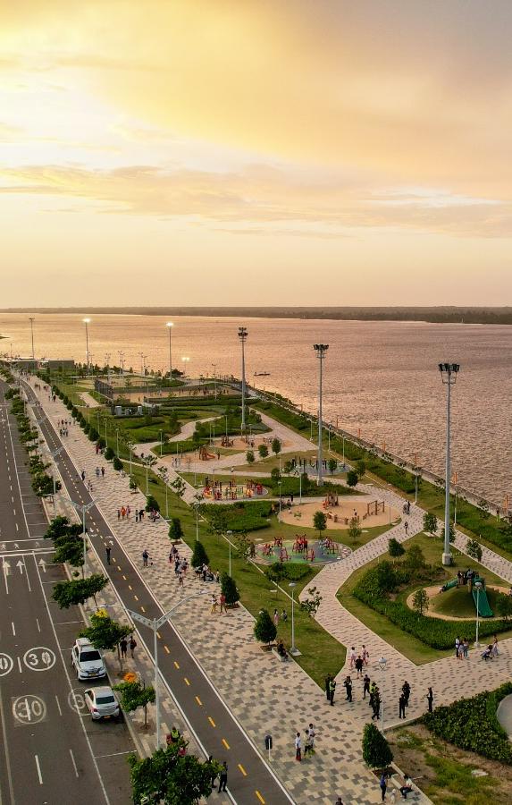 Panorámica del Malecón del Río, en Barranquilla.  