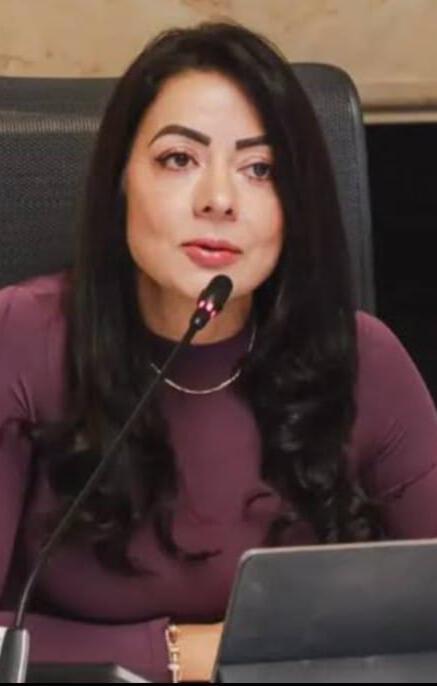 Nhora Yhanet Mondragón y la resolución que lleva su firma