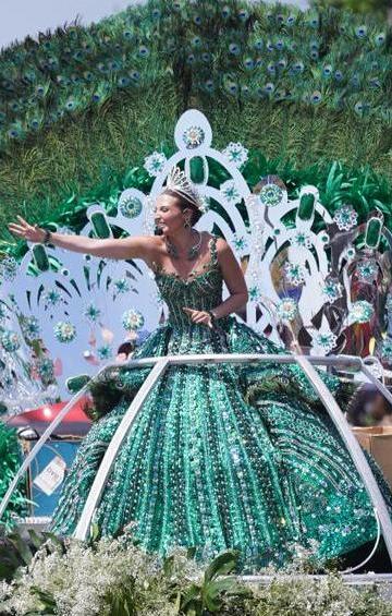 Reina Michelle Char Fernández en la Batalla de Flores de 2026