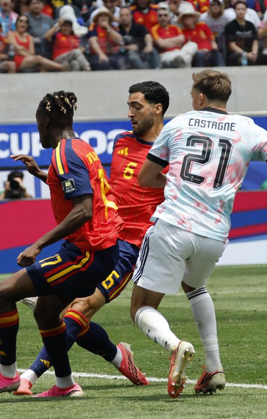 El remate de Mikel Merino tras el rebote del portero Senne Lammens.