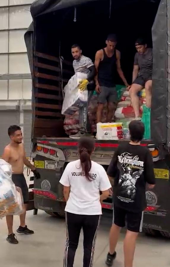 Ayudas humanitarias que van hacia el suroccidente de Colombia. 