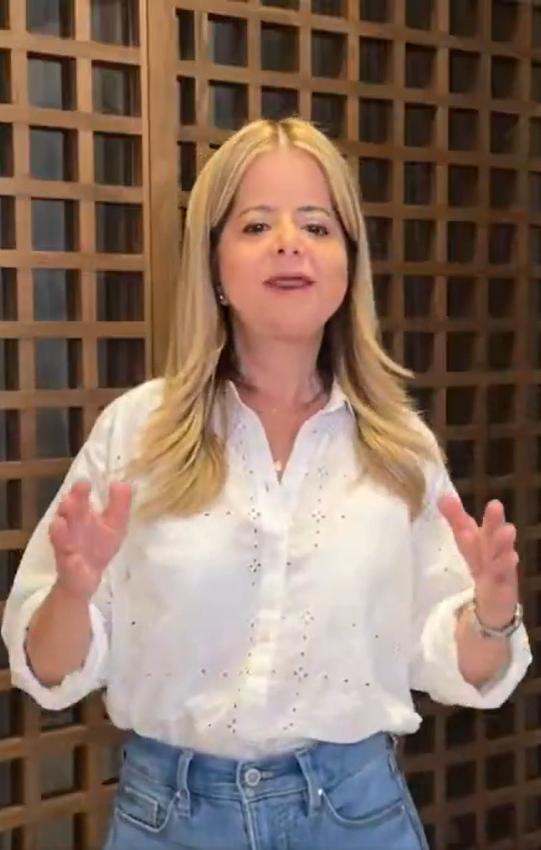 Ministra de Transporte, Elsa Noguera.