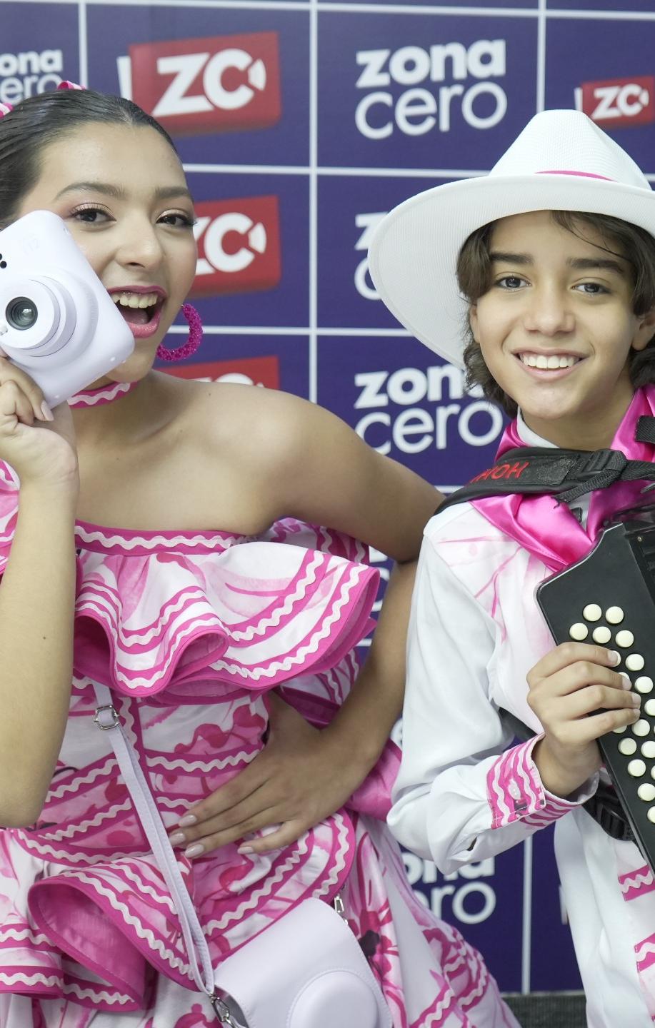 Luciana Flórez y Aram Calderón. 